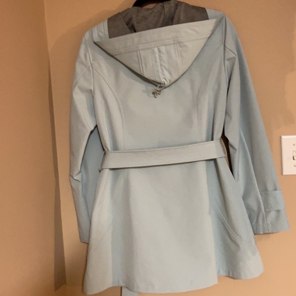 NWT Vince Camuto Softshell Hooded Jacket Size: S - Picture 6 of 7